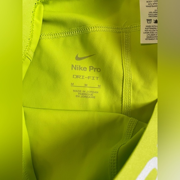 Nike Pro Neon Lime Dri-Fit Women's Bike Shorts - Picture 5 of 13